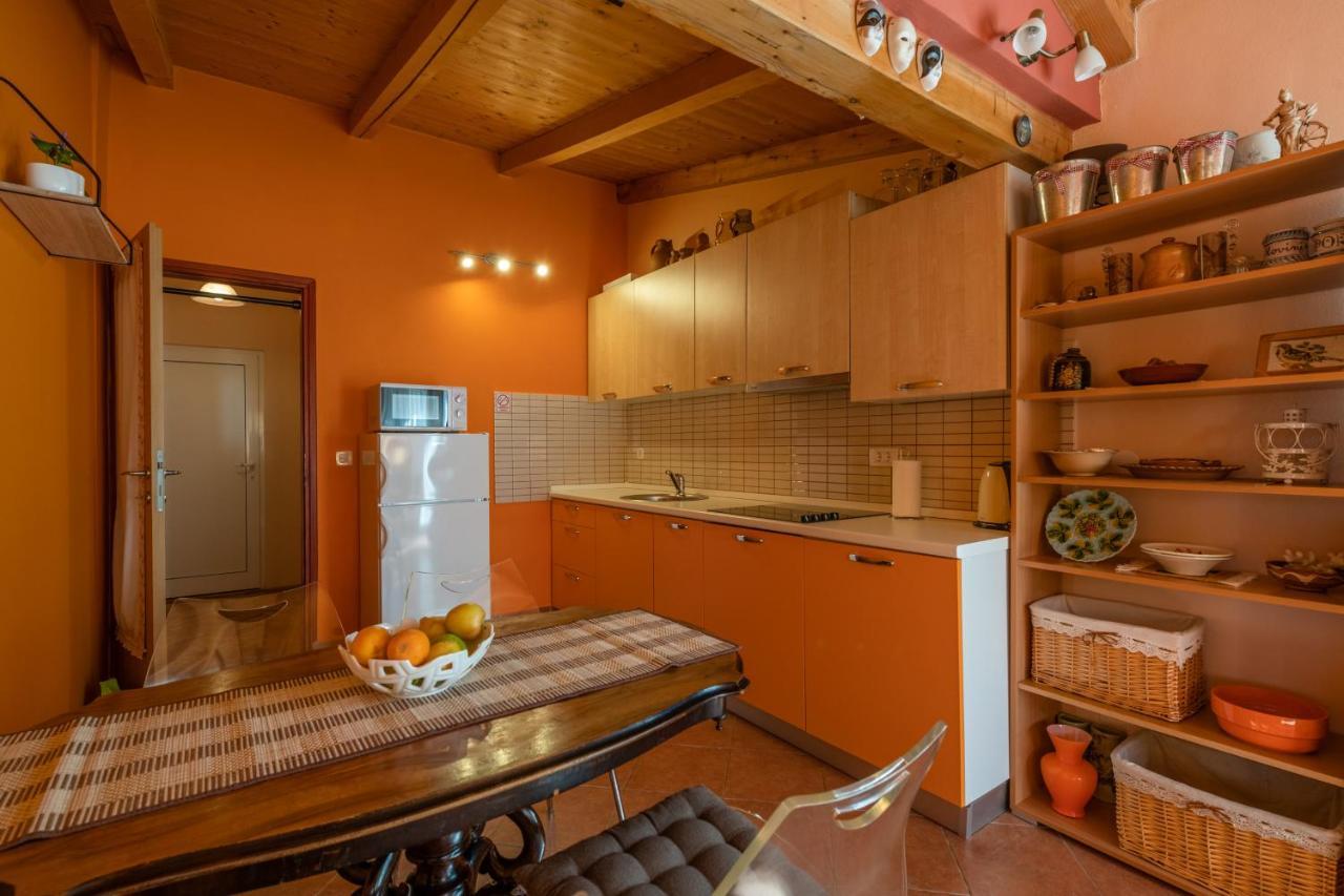 Apartment Orange 29 Rovinj Eksteriør billede